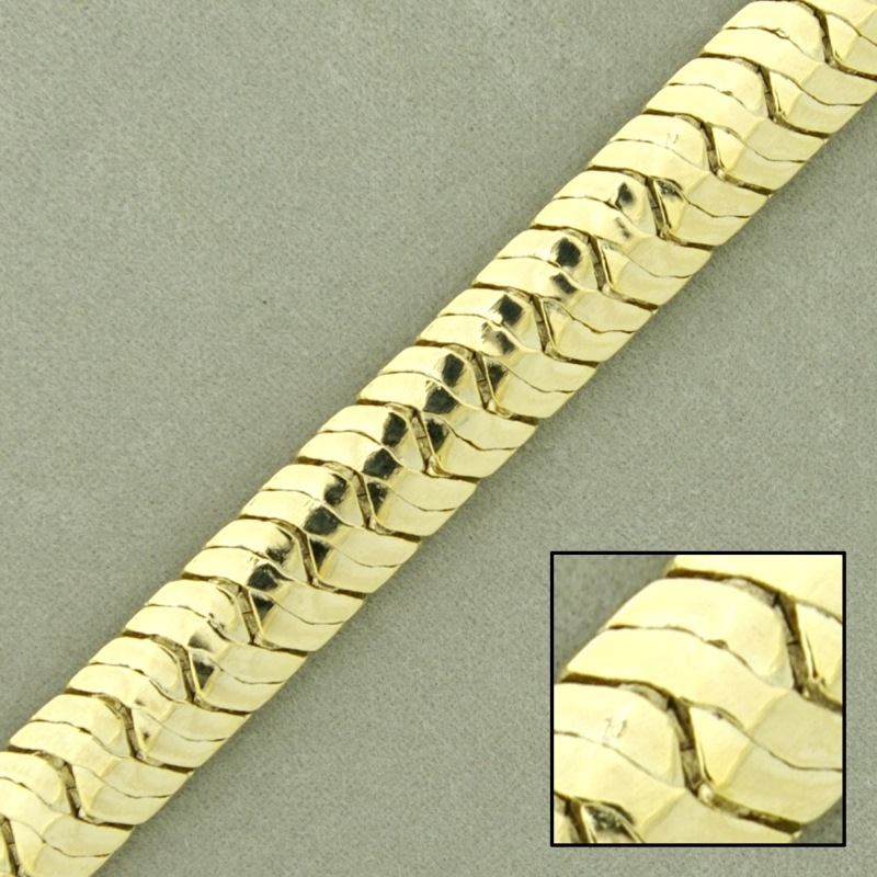 Flat brass chain width 8,8mm