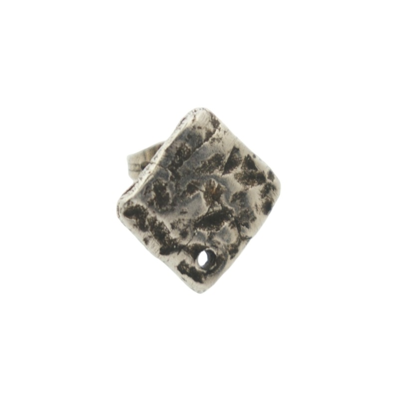 [155100000] Rhombus ear stud 15x15mm with hole