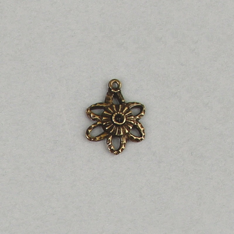 [119650000] Support filigree 20x17mm avec une cavité pour strass