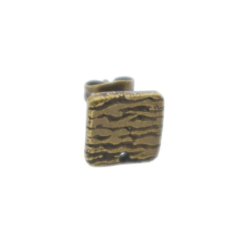 [155140000] Clou d'oreille carré 10x10mm avec trou