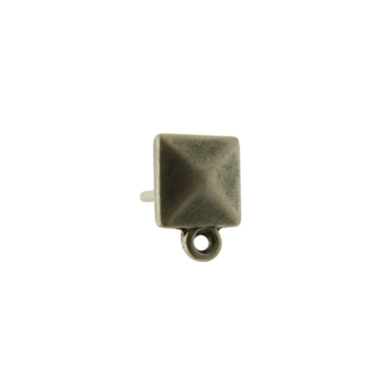 [155230000] Clou d'oreille pyramidal 8x8mm avec anneau
