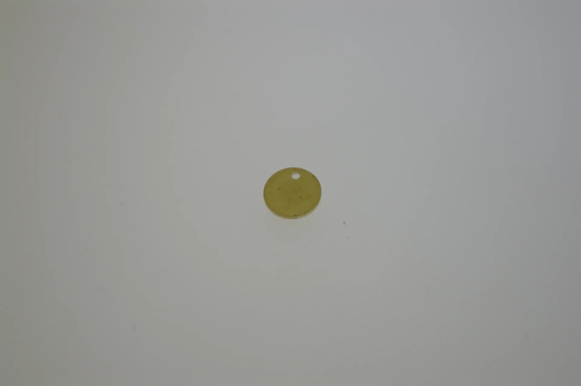 [129570800] Disco de latón Ø 8mm con agujero